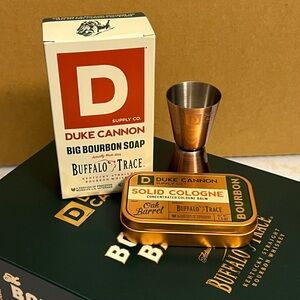 NEW Duke Cannon The Bourbon Barrel Magnetic 3pc Gift Set Box for Men
